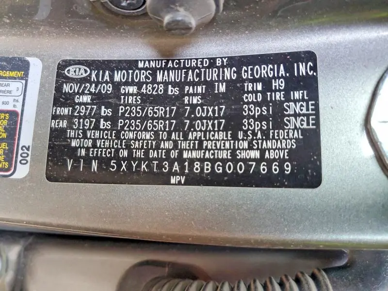2011 KIA SORENTO GL  