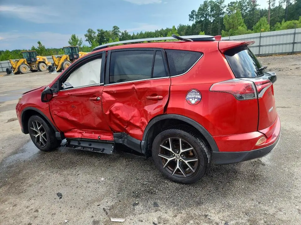 2017 TOYOTA RAV4 SE  