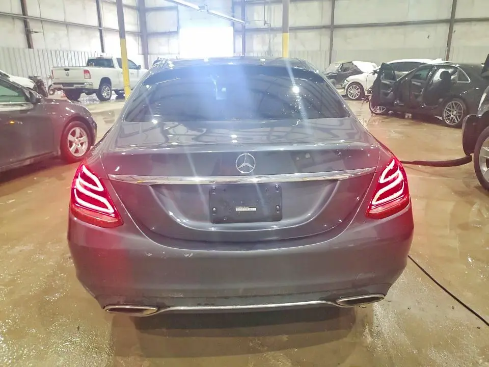 2015 MERCEDES-BENZ C 300  