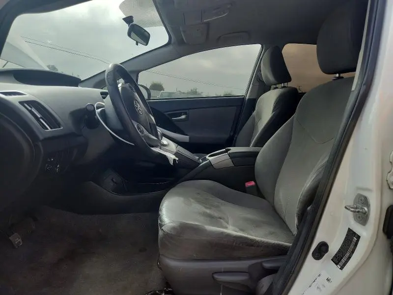 2013 TOYOTA PRIUS THREE  