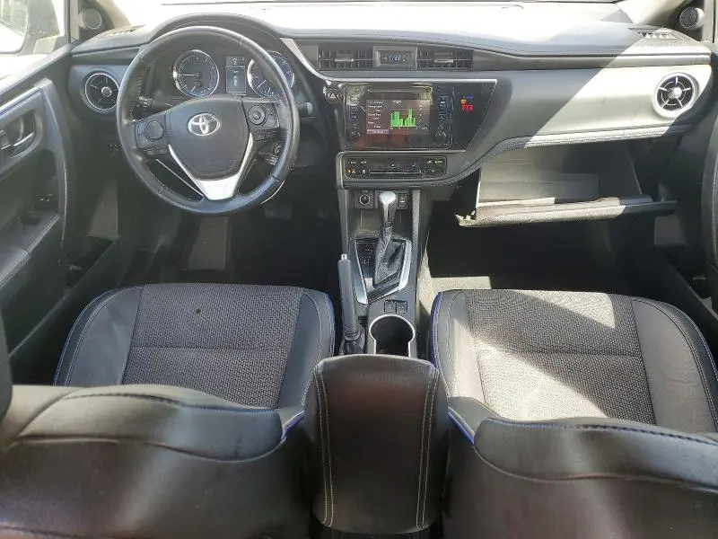 2019 TOYOTA COROLLA SE  