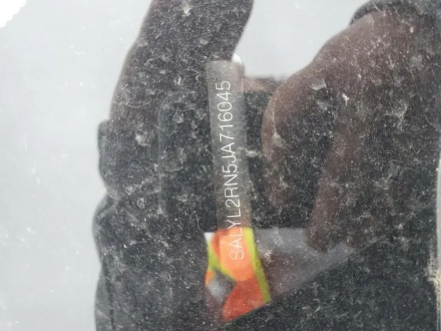 2018 LAND ROVER RANGE ROVER VELAR R-DYNAMIC SE  