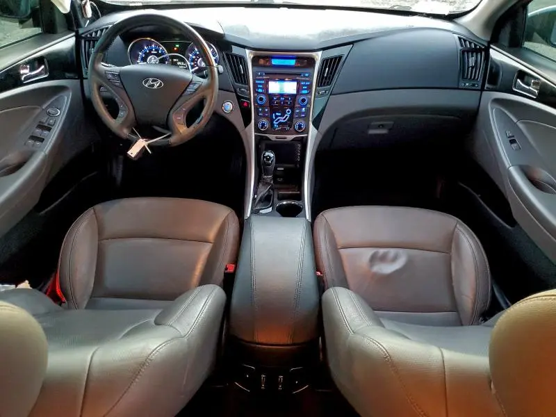 2013 HYUNDAI SONATA SE  