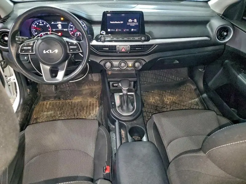 2024 KIA FORTE LX  