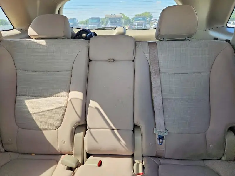 2014 KIA SORENTO LX  