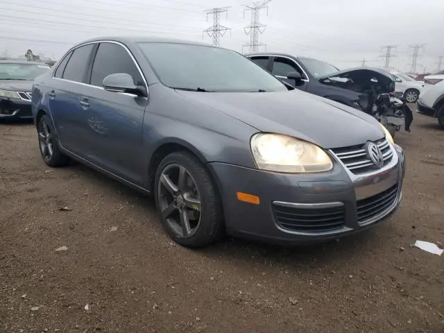 2010 VOLKSWAGEN JETTA SE  