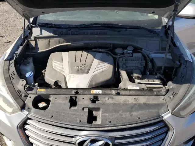 2017 HYUNDAI SANTA FE SE  