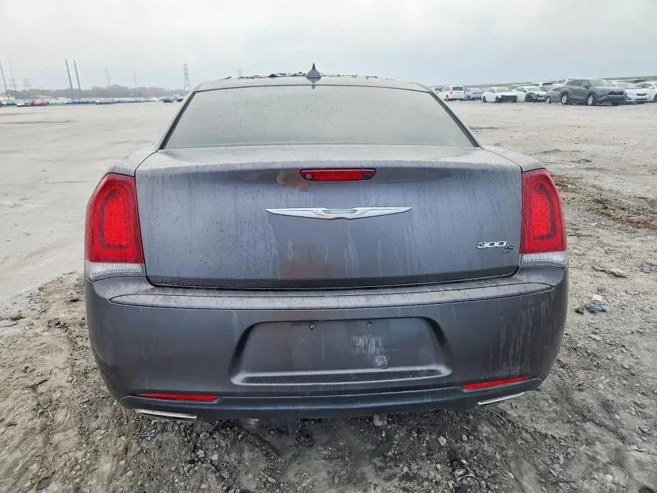 2019 CHRYSLER 300 S  
