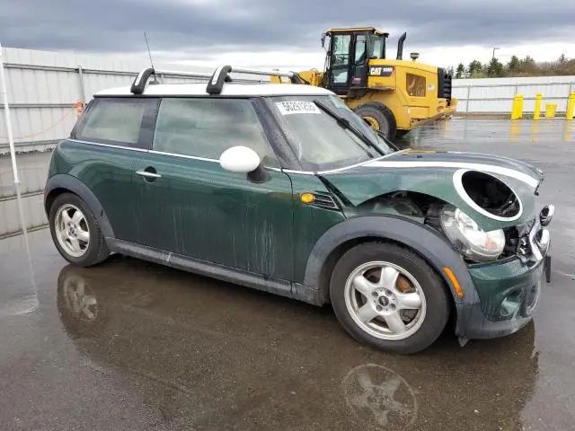 2011 MINI COOPER 
