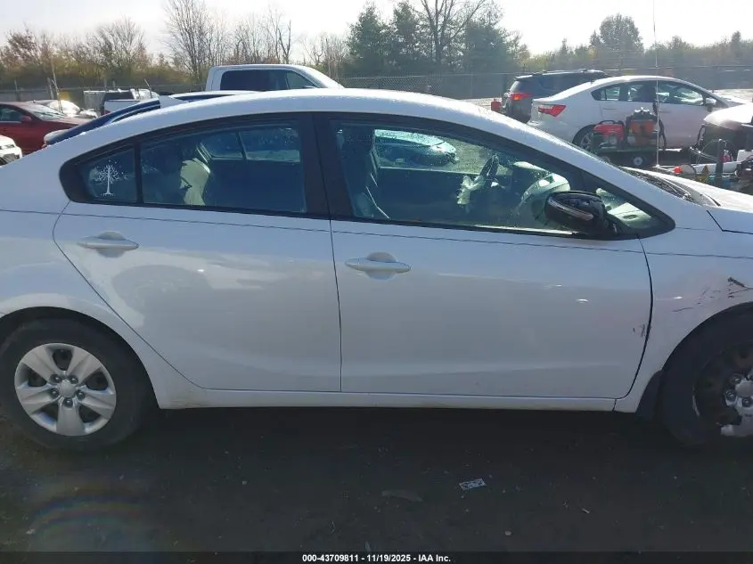 2015 KIA FORTE LX