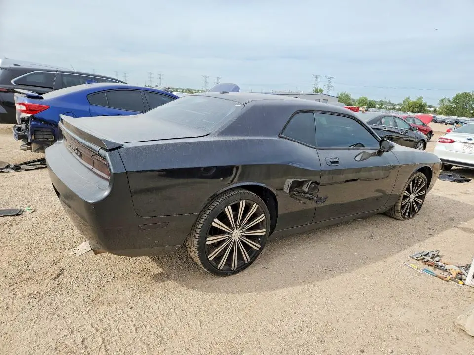 2010 DODGE CHALLENGER SE  