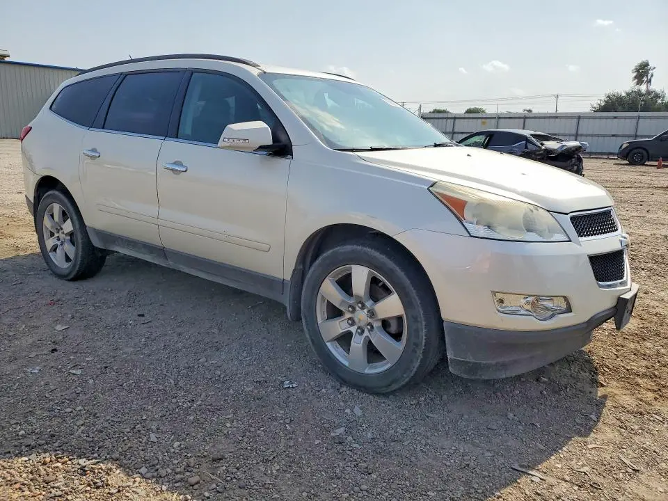 2012 CHEVROLET TRAVERSE LT  