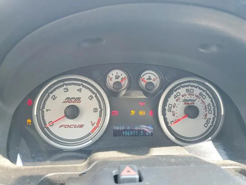 2011 FORD FOCUS SE  