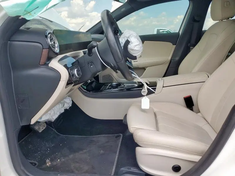 2021 MERCEDES-BENZ A 220  