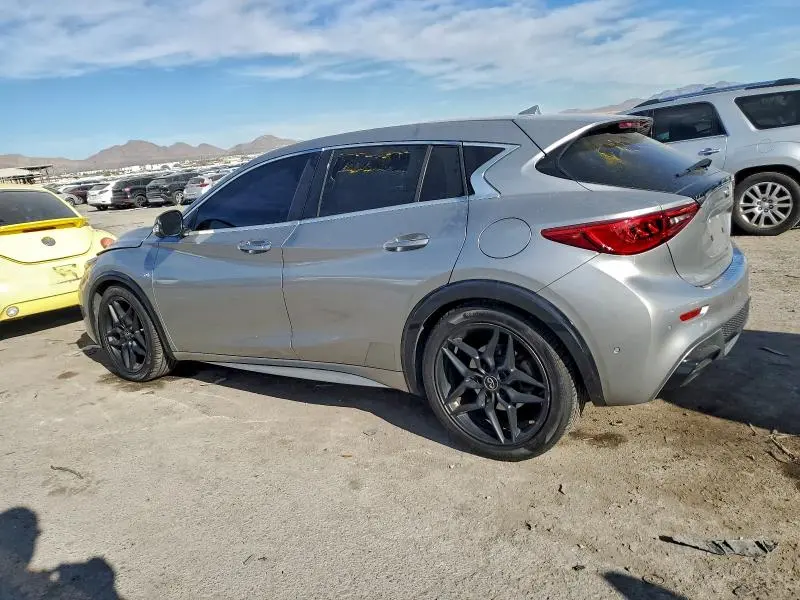 2017 INFINITI QX30 BASE  