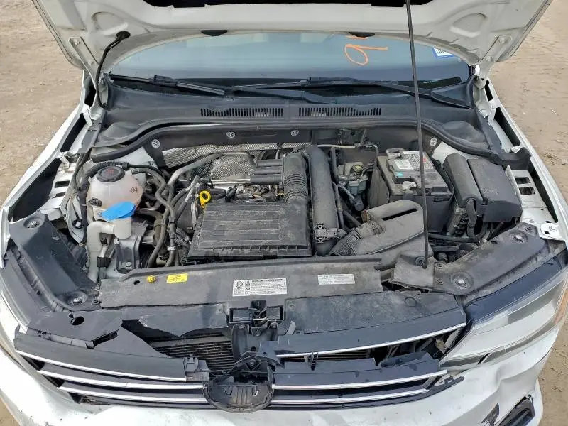 2018 VOLKSWAGEN JETTA SE  