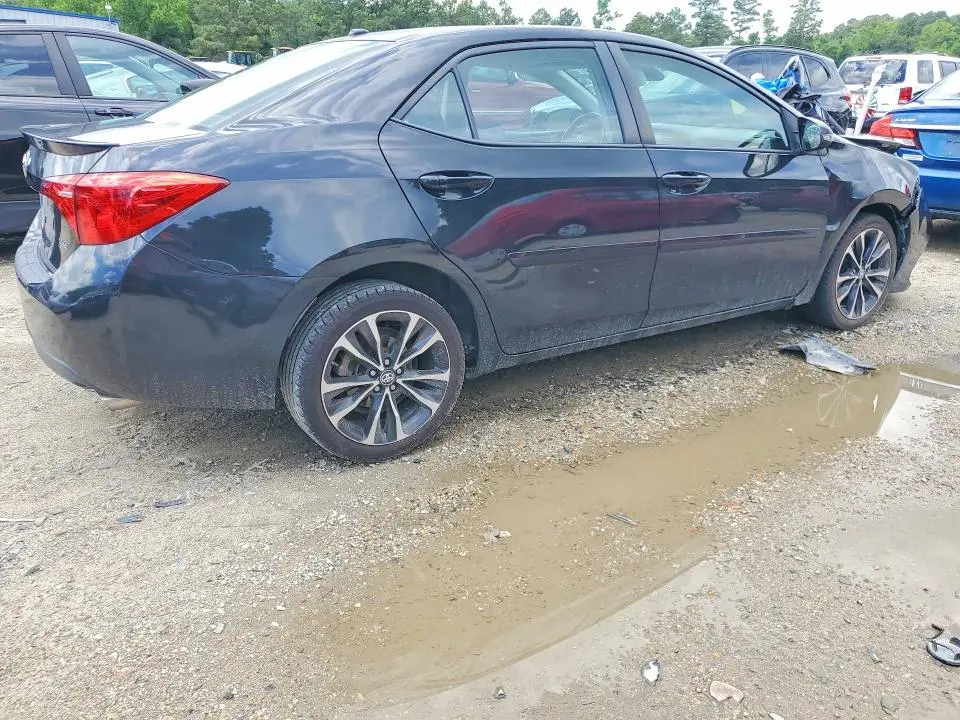 2017 TOYOTA COROLLA XSE  