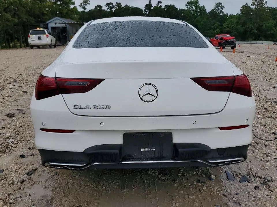 2025 MERCEDES-BENZ CLA 250  