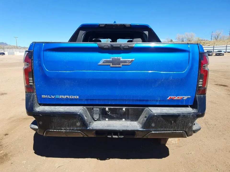 2025 CHEVROLET SILVERADO RST  