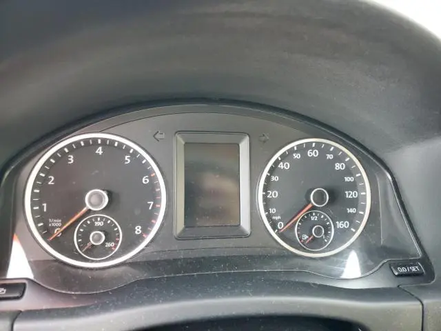 2012 VOLKSWAGEN TIGUAN S  