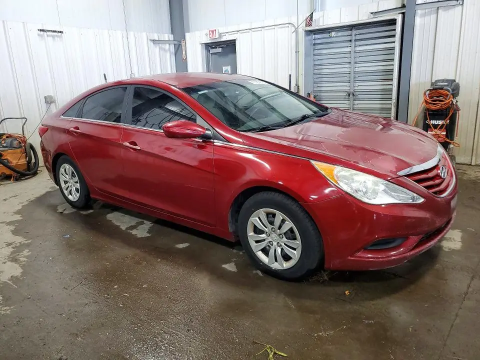 2013 HYUNDAI SONATA GLS  
