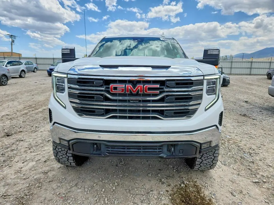 2025 GMC SIERRA K1500 SLT  