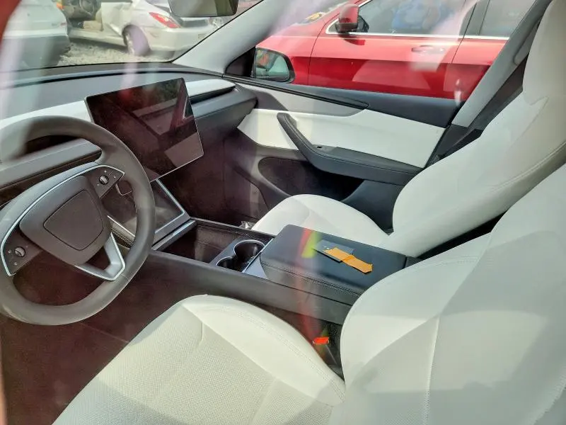 2026 TESLA MODEL Y   