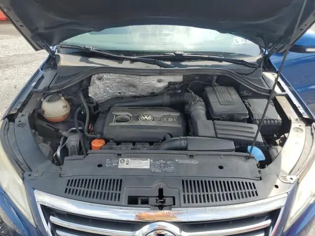 2010 VOLKSWAGEN TIGUAN SE  