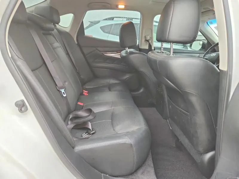 2019 INFINITI Q70 3.7 LUXE  
