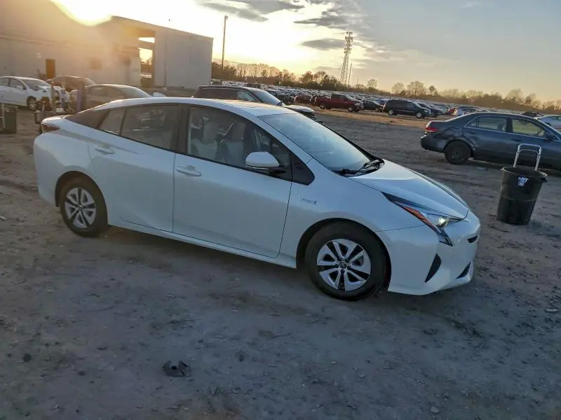 2017 TOYOTA PRIUS   