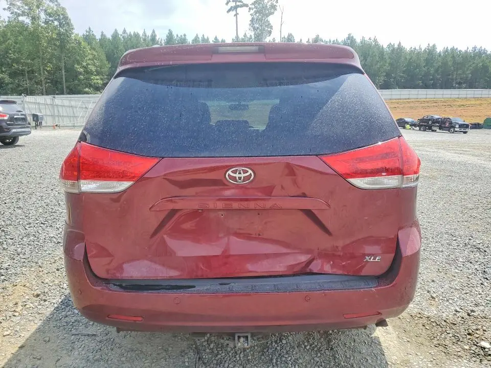 2011 TOYOTA SIENNA XLE 7-PASSENGER AUTO ACCESS SEAT  
