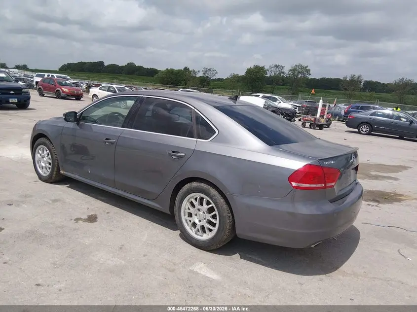 2014 VOLKSWAGEN PASSAT 2.0L TDI SE