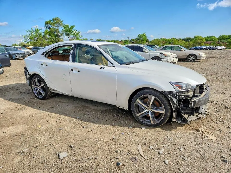 2017 LEXUS IS   