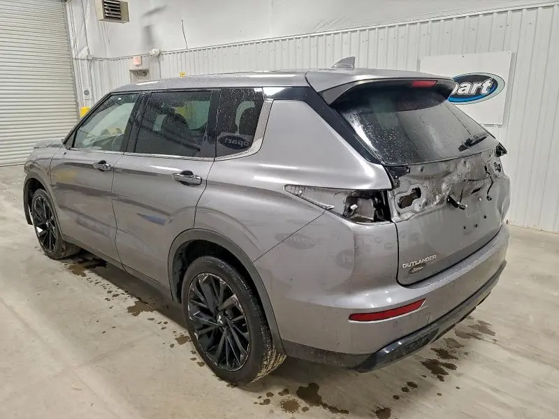 2022 MITSUBISHI OUTLANDER SE  