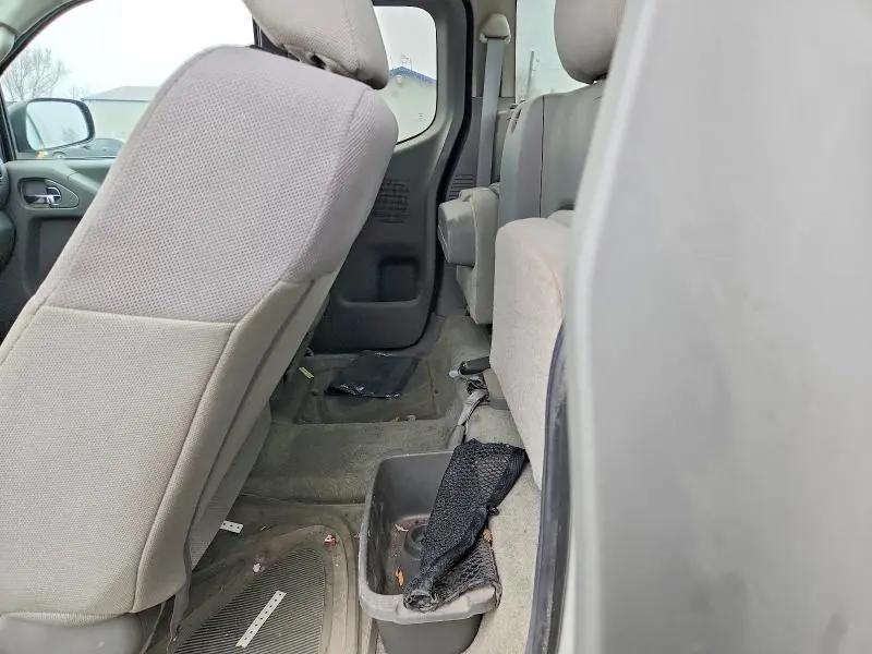 2017 NISSAN FRONTIER S  