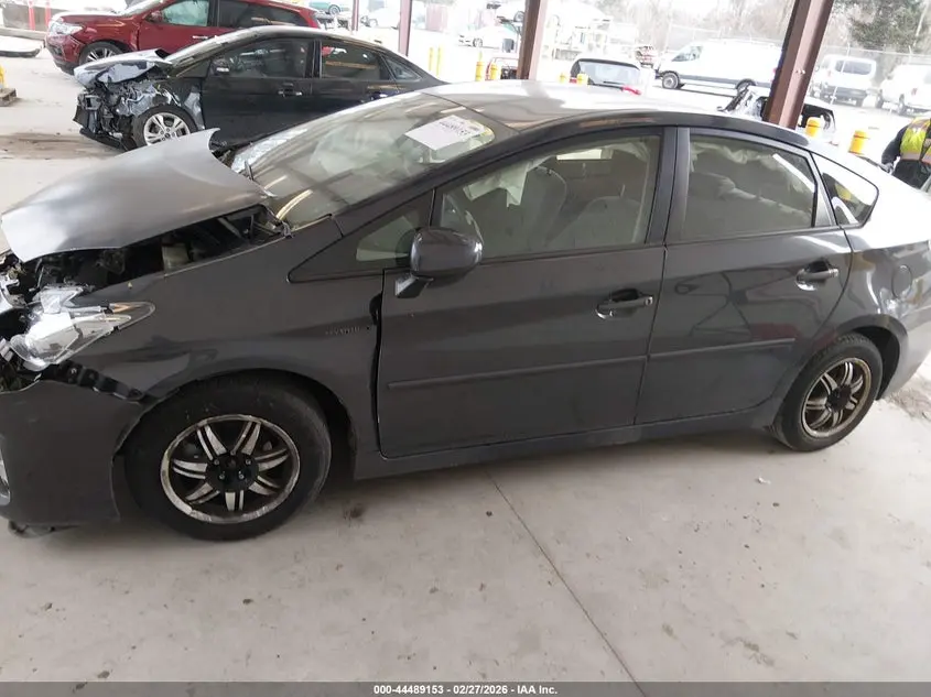 2015 TOYOTA PRIUS TWO