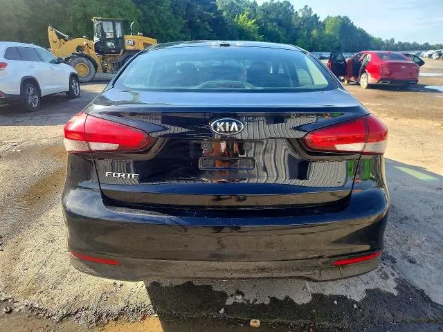 2017 KIA FORTE LX  