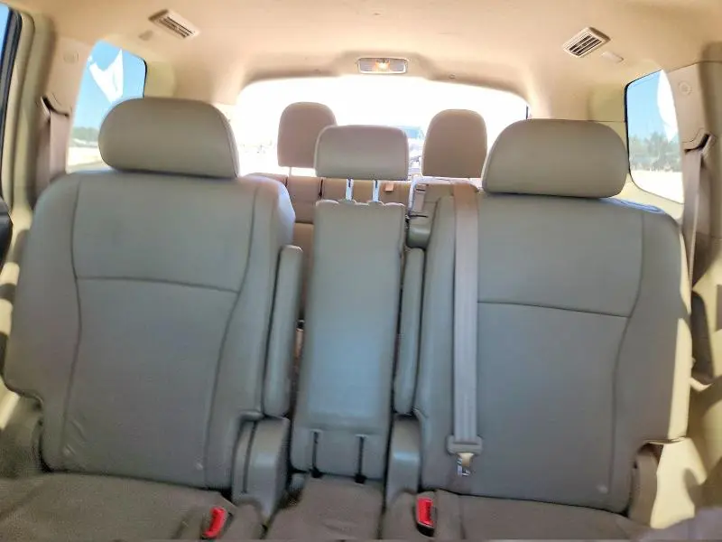 2010 TOYOTA HIGHLANDER LIMITED  