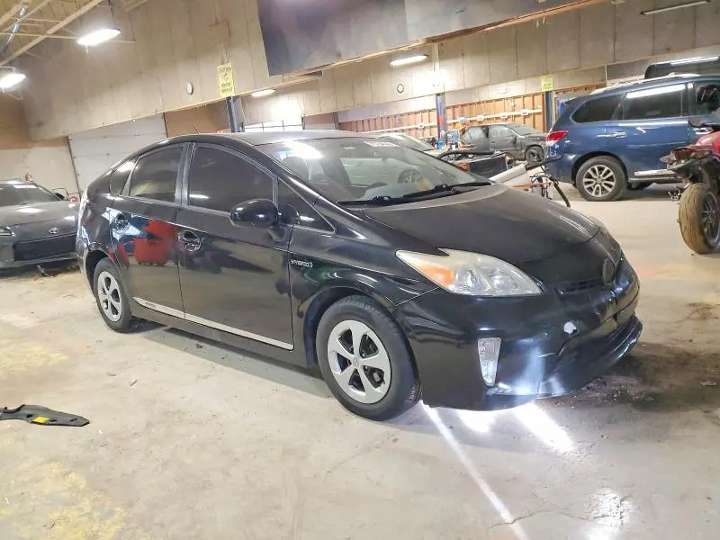 2014 TOYOTA PRIUS   