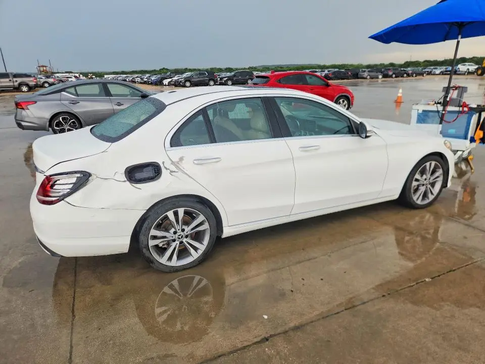 2019 MERCEDES-BENZ C 300  