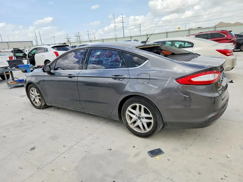 2016 FORD FUSION SE  