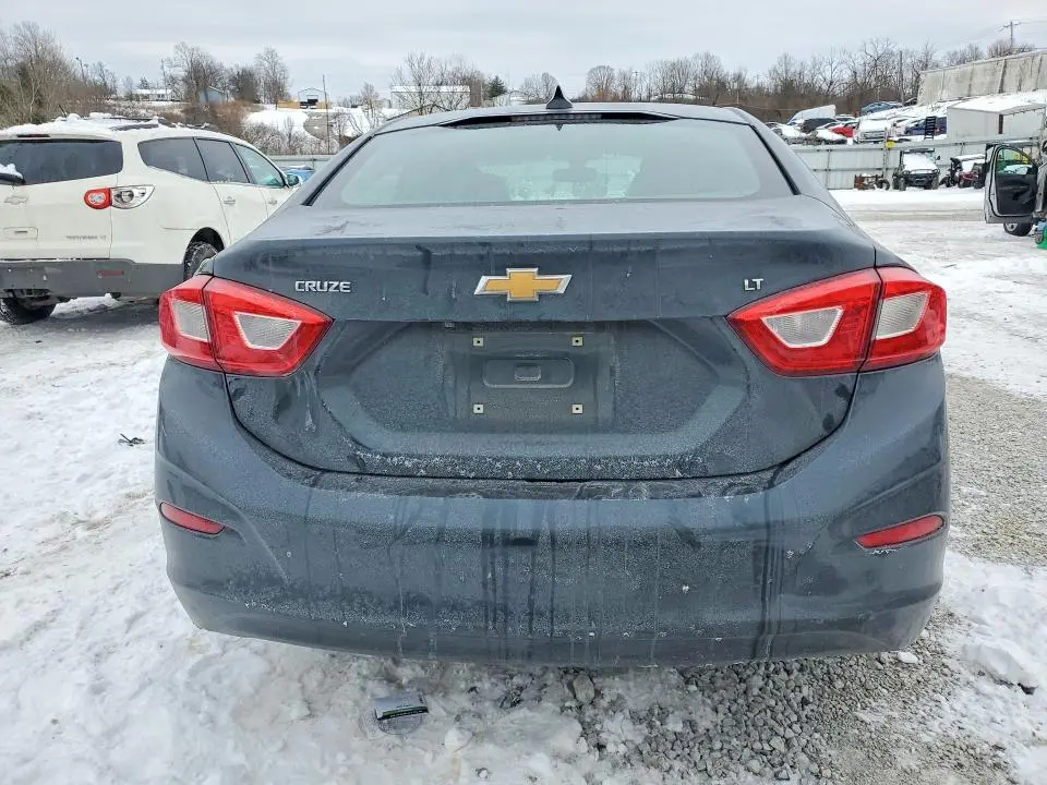 2018 CHEVROLET CRUZE LT  