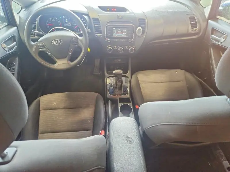 2017 KIA FORTE LX  