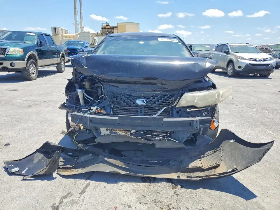 2013 KIA FORTE LX  