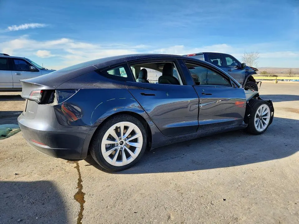 2021 TESLA MODEL 3   