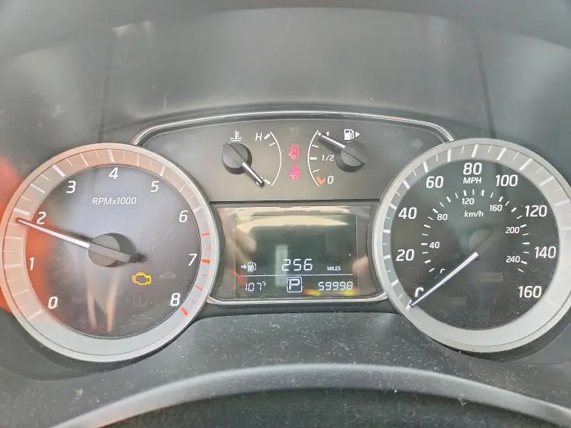 2015 NISSAN SENTRA SV  
