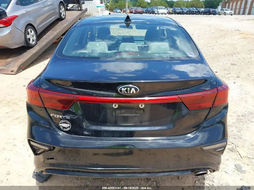 2019 KIA FORTE LXS