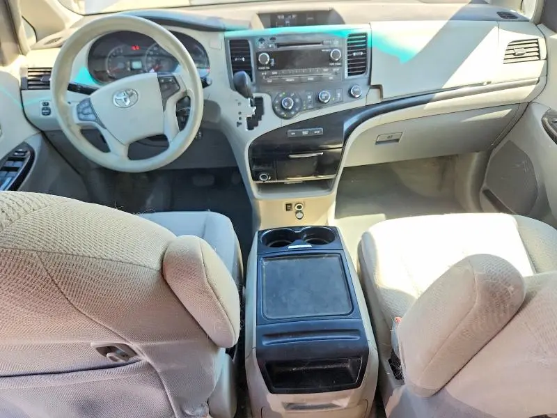 2012 TOYOTA SIENNA LE  