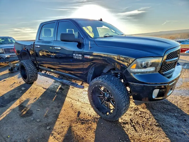 2015 RAM 1500 SLT  
