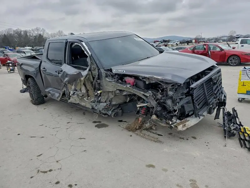 2025 TOYOTA TUNDRA CREWMAX LIMITED  